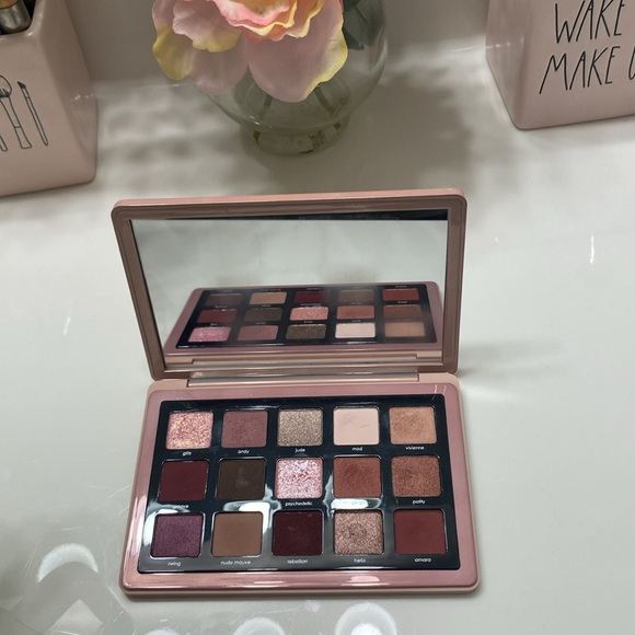 Natasha Denona Palette - Picture 2 of 4